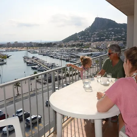 Beachfront In Spain With Pool * 埃斯塔蒂特