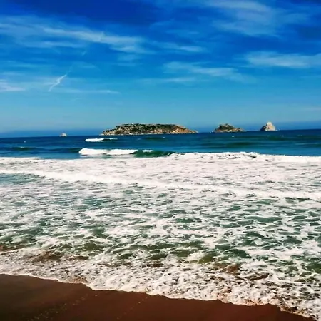 Beachfront In Spain With Pool 埃斯塔蒂特