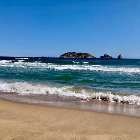 Beachfront In Spain With Pool 埃斯塔蒂特